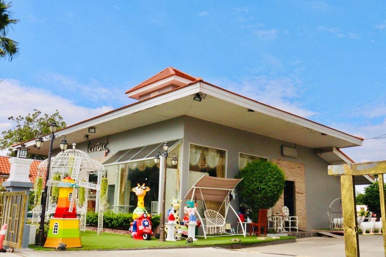 Hotel Napheera Royal Tel Ban Khlong Bang Krathiam Exterior foto